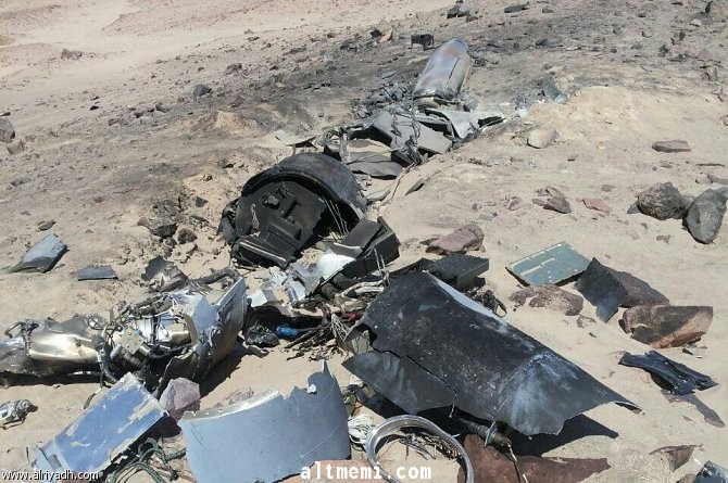 سقوط طائرة مجهولة واحتراقها بالفيديو